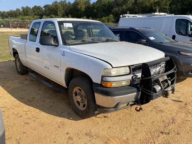 Image of Chevrolet 1500 equipment image 3