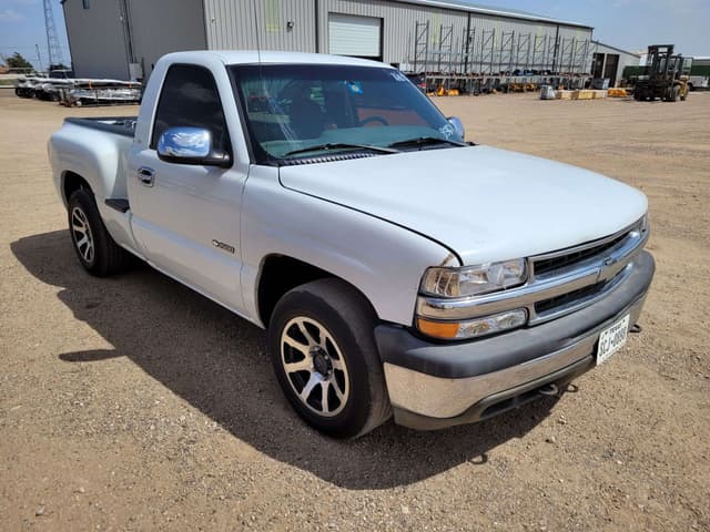 Image of Chevrolet 1500 equipment image 1