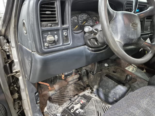 Image of Chevrolet 2500 equipment image 4