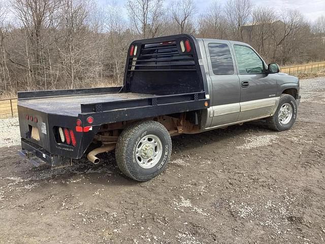 Image of Chevrolet 2500 equipment image 1