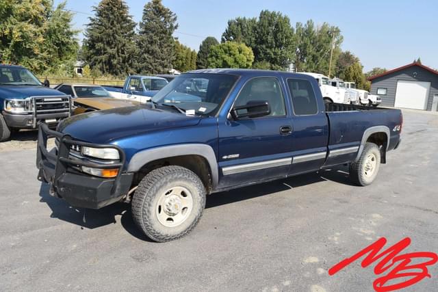 Image of Chevrolet 2500 equipment image 1