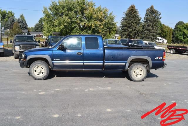 Image of Chevrolet 2500 equipment image 2