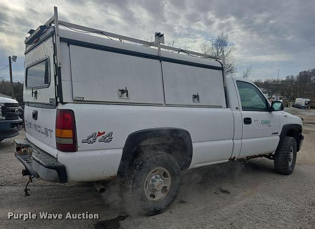 Image of Chevrolet 2500 equipment image 4