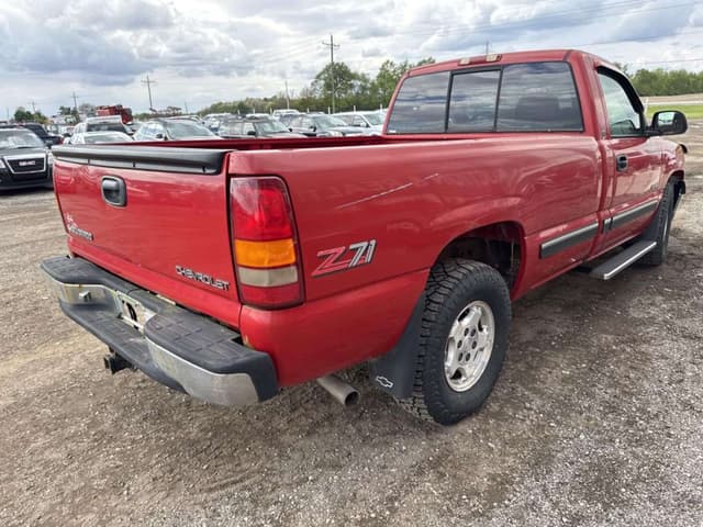 Image of Chevrolet 1500 equipment image 2