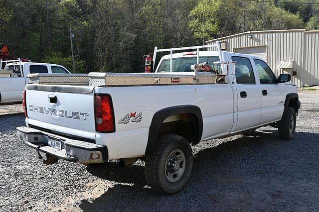 Thumbnail image Chevrolet 2500 5