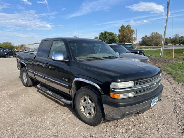 Image of Chevrolet 1500 equipment image 2