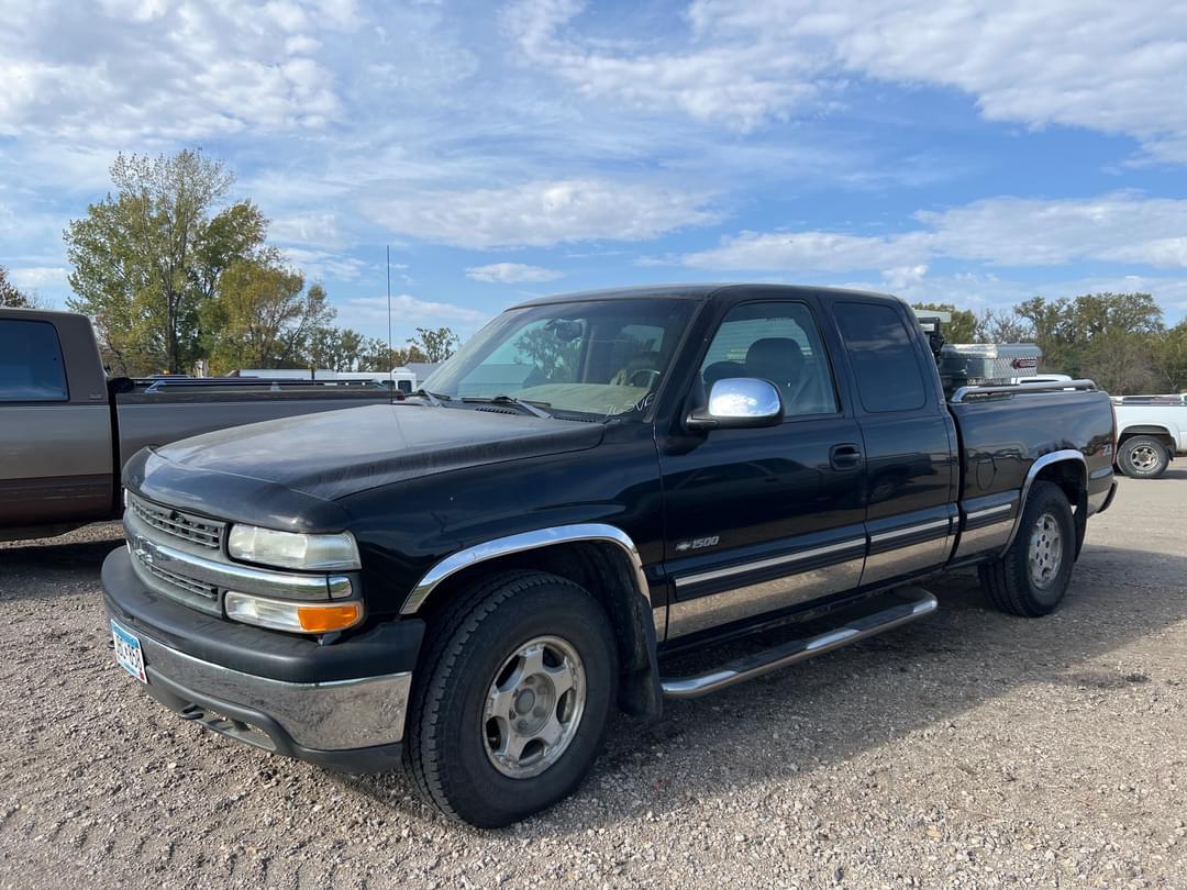 Image of Chevrolet 1500 Primary image