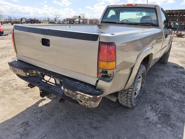 Image of Chevrolet 1500 equipment image 4