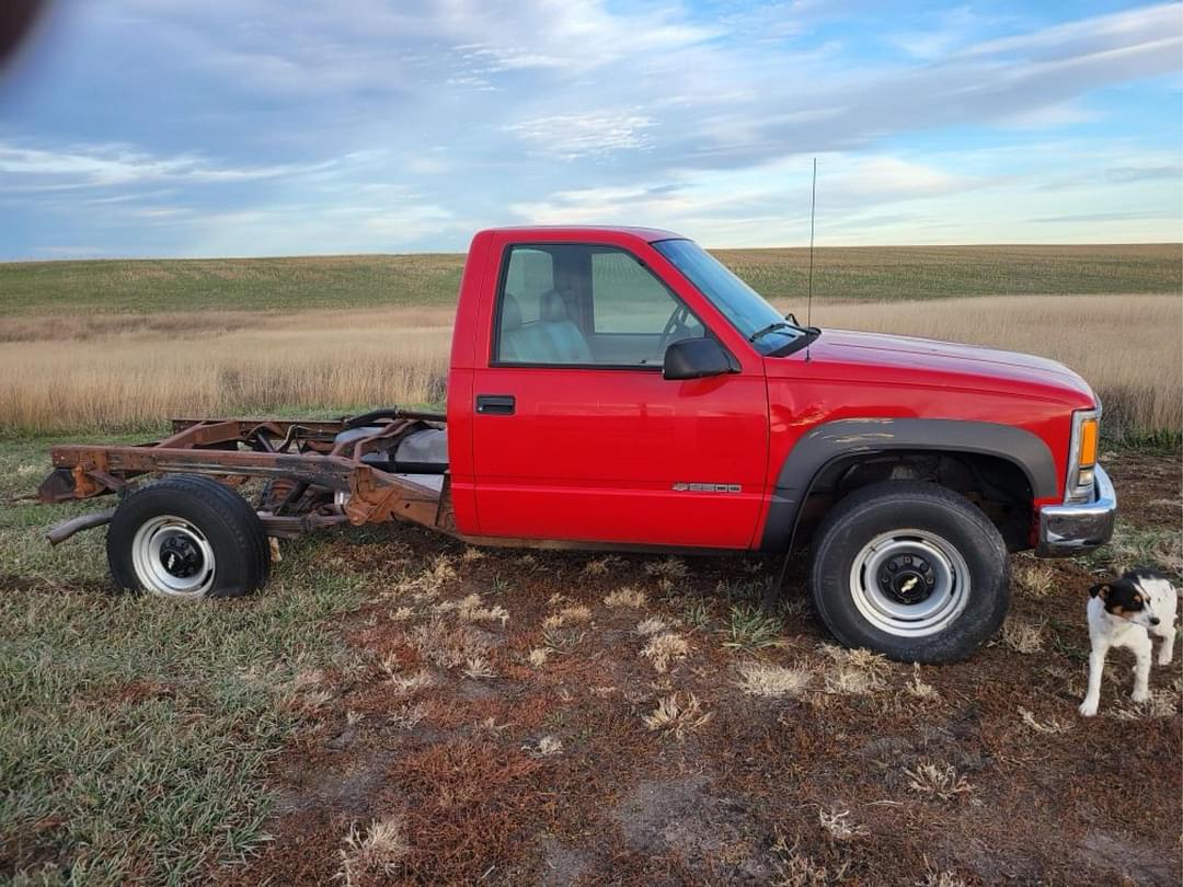 Image of Chevrolet 2500 Image 0