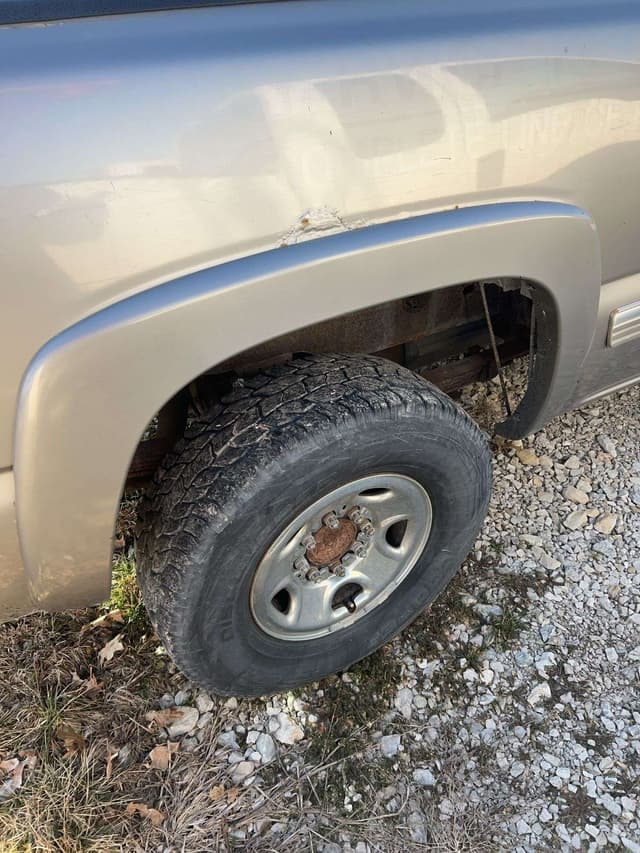 Image of Chevrolet 2500 equipment image 4