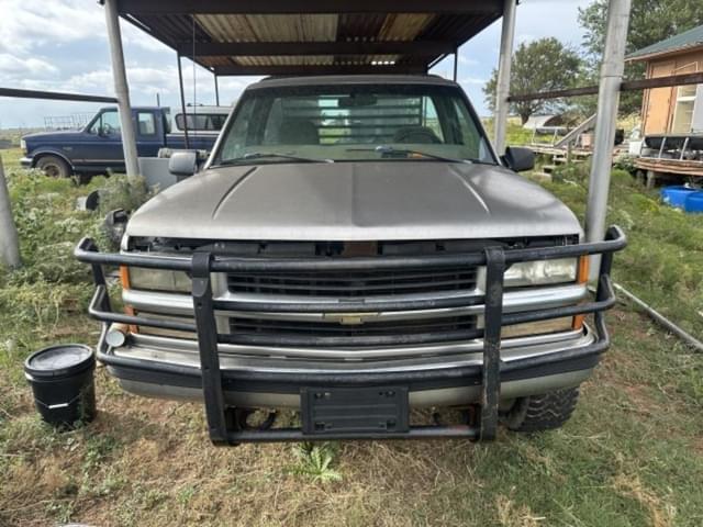 Image of Chevrolet 3500 equipment image 1