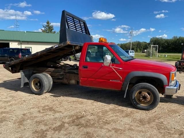 Image of Chevrolet 3500 equipment image 2