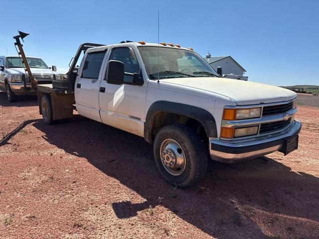 Image of Chevrolet 3500 equipment image 1