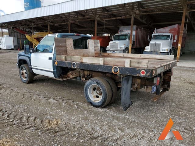 Image of Chevrolet 2500 equipment image 2