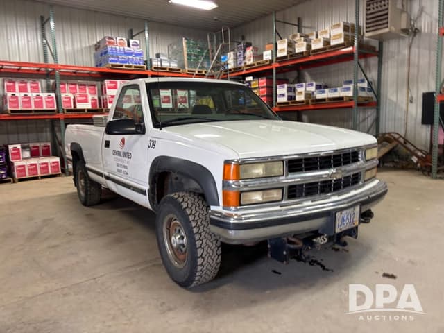 Image of Chevrolet 3500 equipment image 4