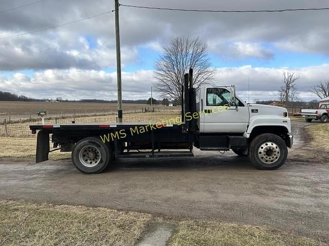 Image of Chevrolet C7500 equipment image 2