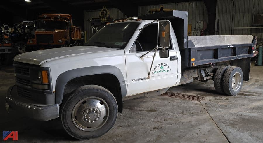 Image of Chevrolet 3500HD Primary image