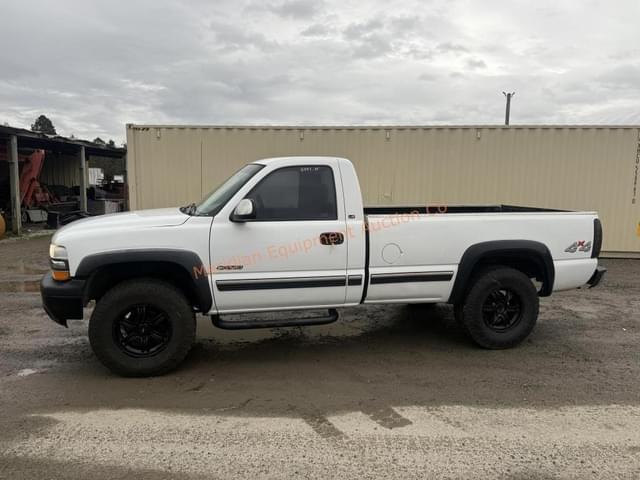 Image of Chevrolet 1500 equipment image 2