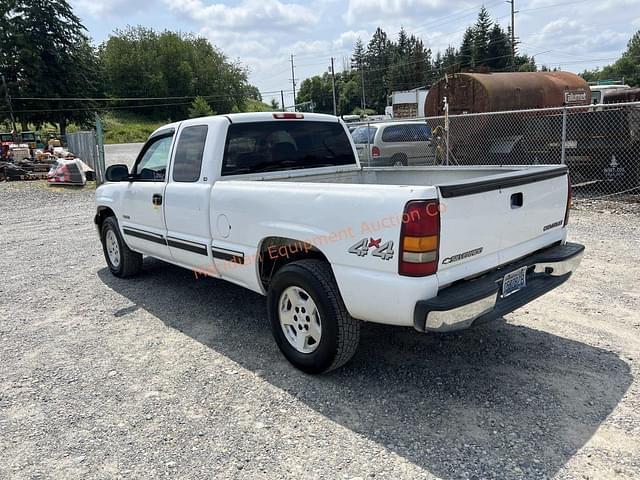 Image of Chevrolet 1500 equipment image 3