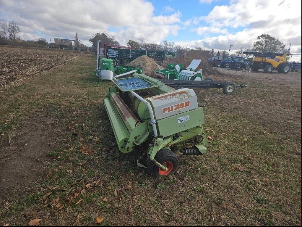 2000 CLAAS PU380 Equipment Image0