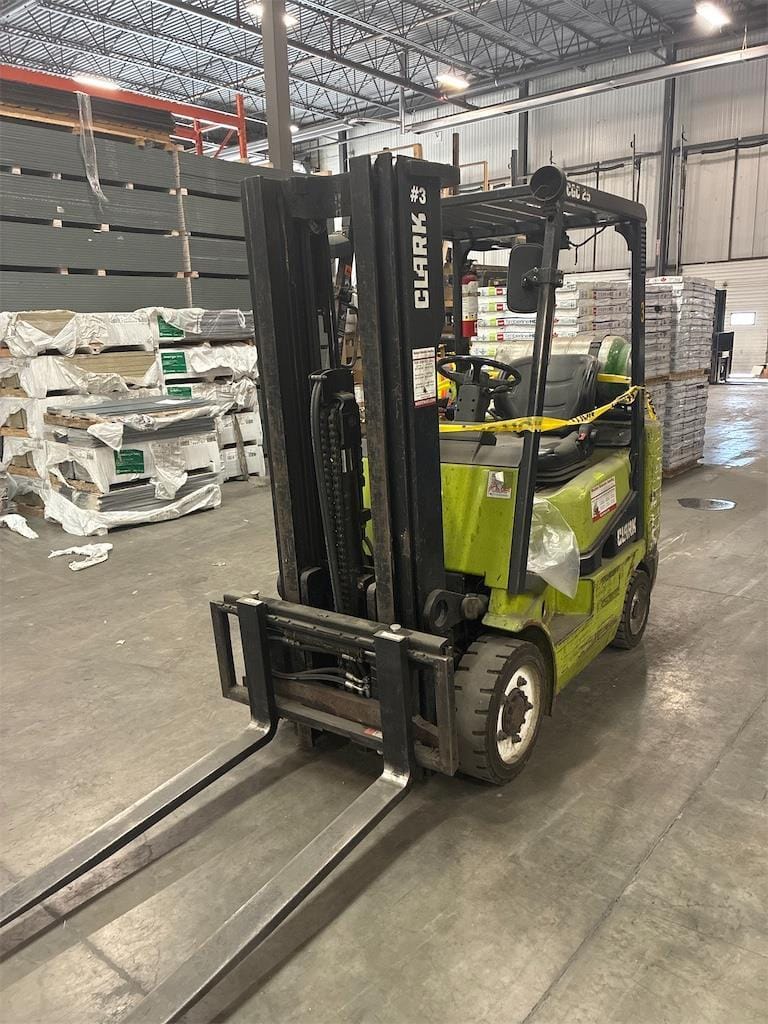 2000 Clark CGC25 Equipment Image0