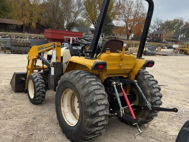 Image of Cub Cadet 7305 equipment image 2