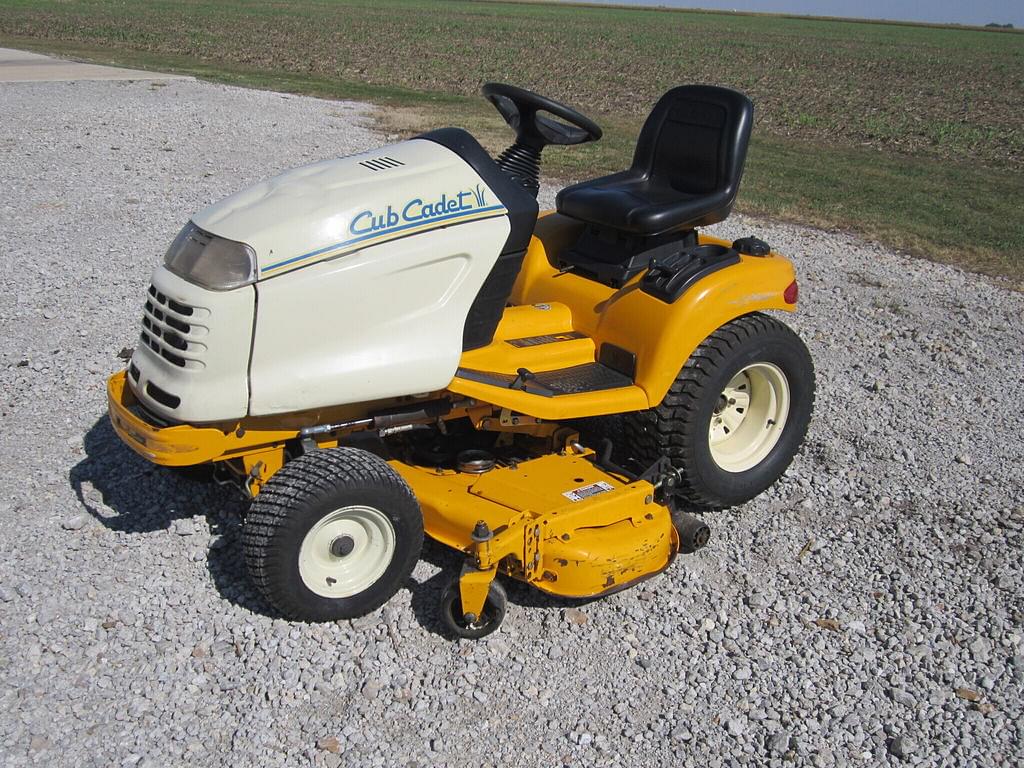 Image of Cub Cadet 3206 Primary image