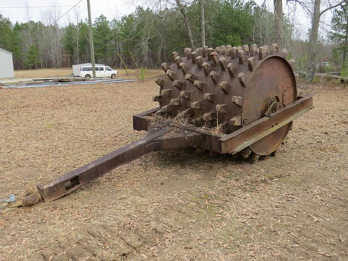 Image of Custom Built Towable Pad Foot Roller Primary image