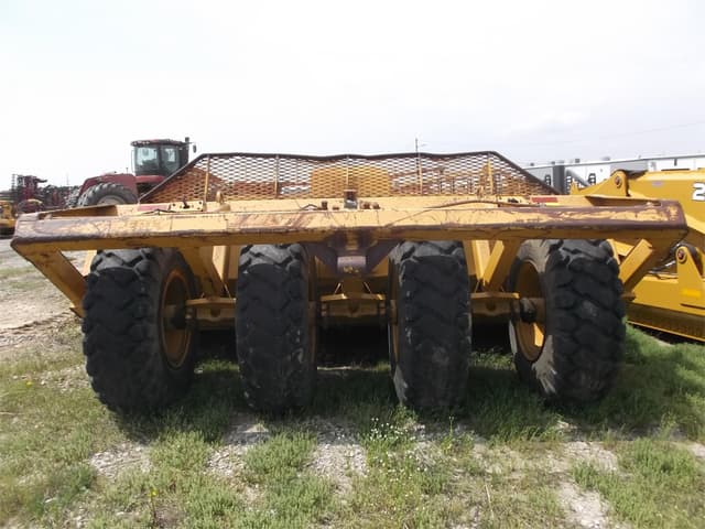 Image of John Deere 1812C equipment image 4