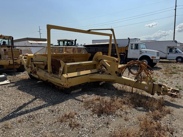 Image of John Deere 1812C equipment image 2