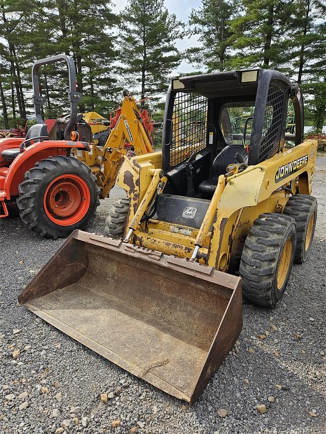 Image of John Deere 240 equipment image 1