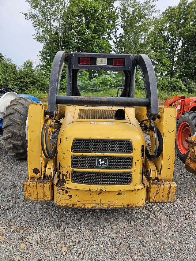 Image of John Deere 240 equipment image 4