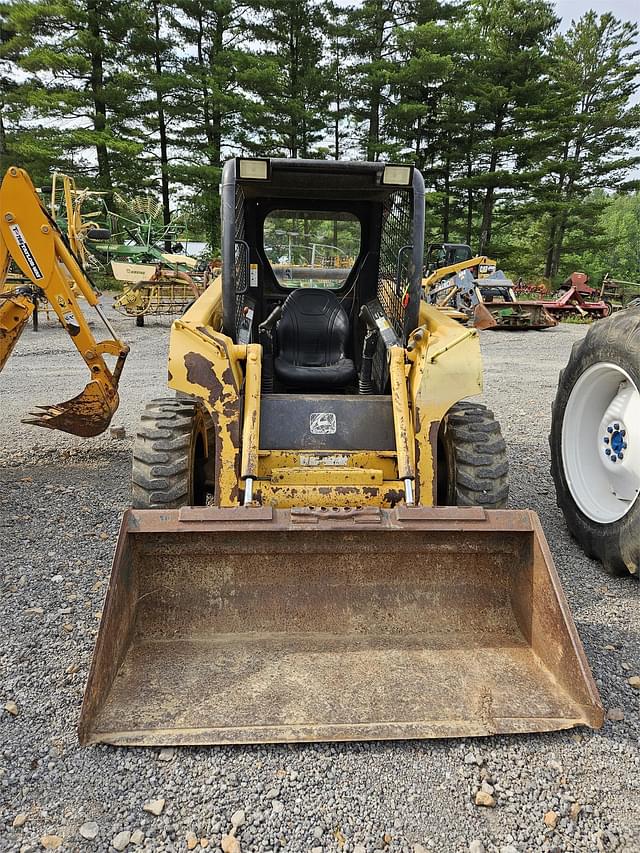 Image of John Deere 240 equipment image 2