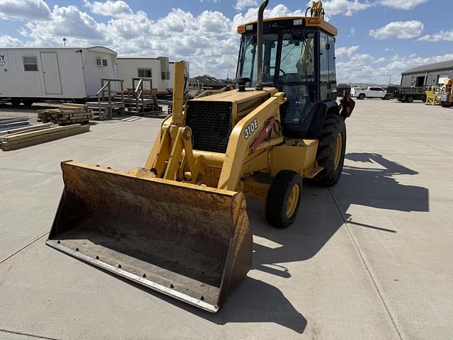 Image of John Deere 310E equipment image 2