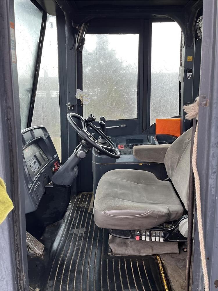 Main image John Deere 444H 16