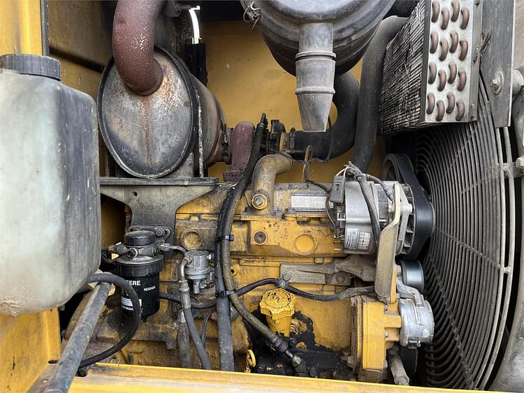 Main image John Deere 444H 17