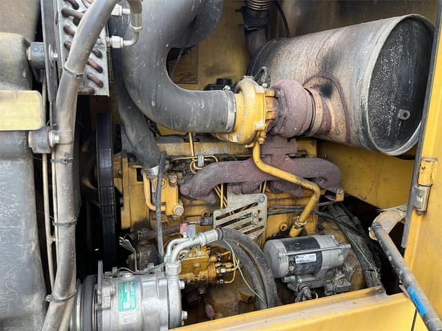 Thumbnail image John Deere 444H 18