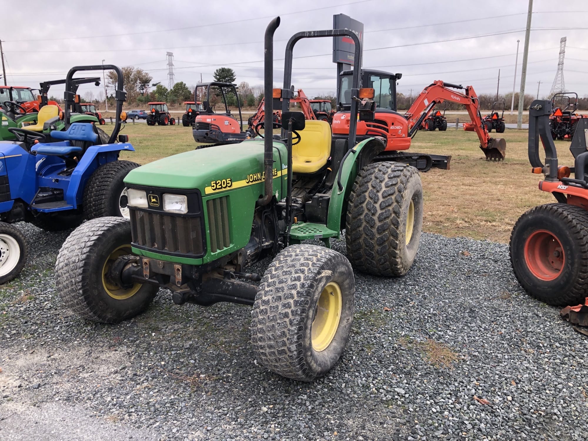 Main image John Deere 5205