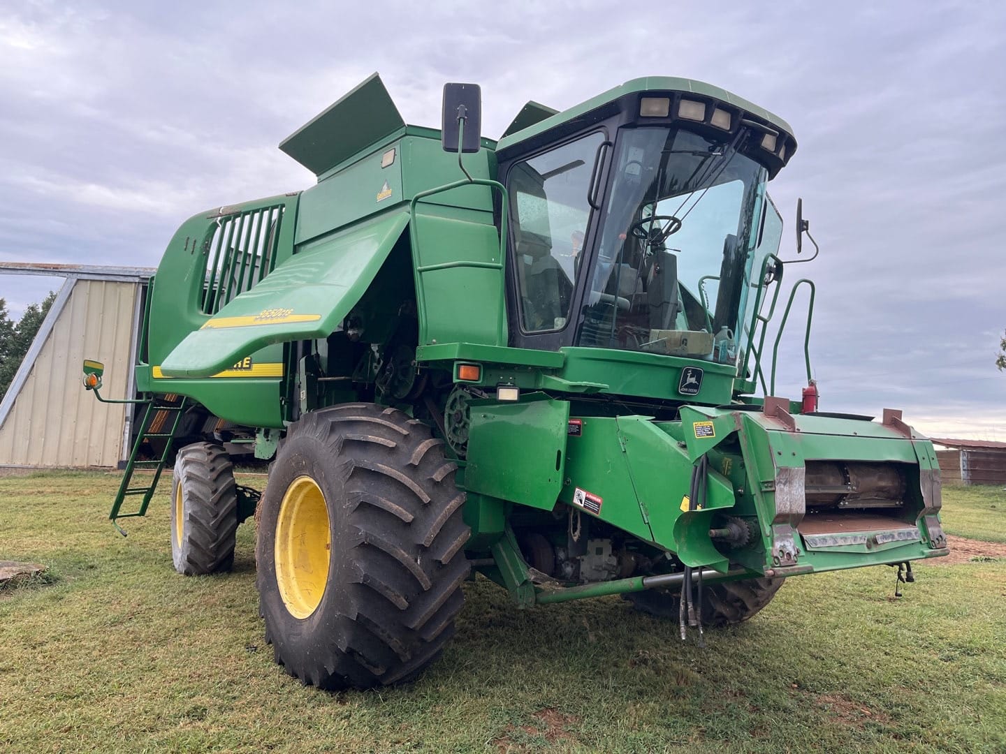 2000 John Deere 9650 STS Equipment Image0