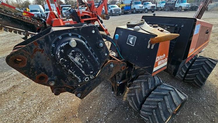 Main image Ditch Witch 410SX 38