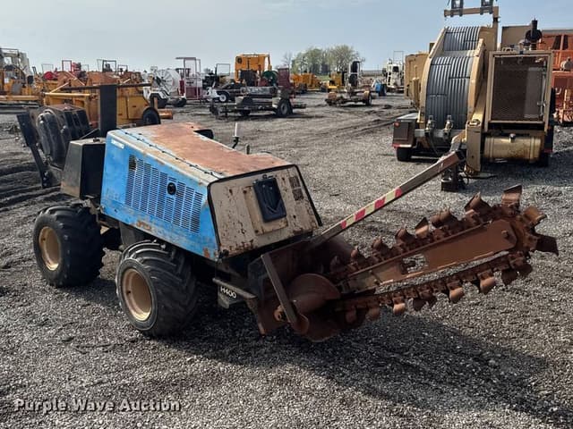 Image of Ditch Witch 410SXD equipment image 2