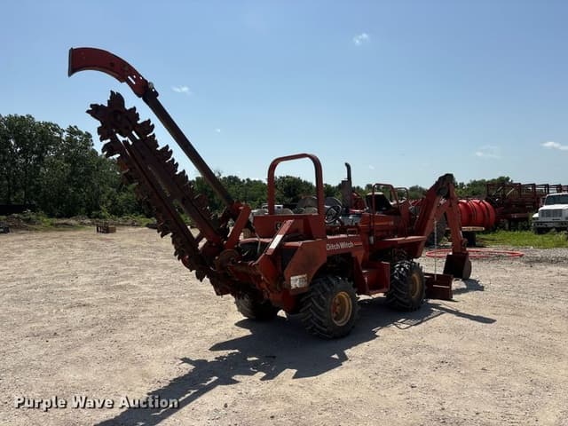 Image of Ditch Witch 7610 equipment image 4