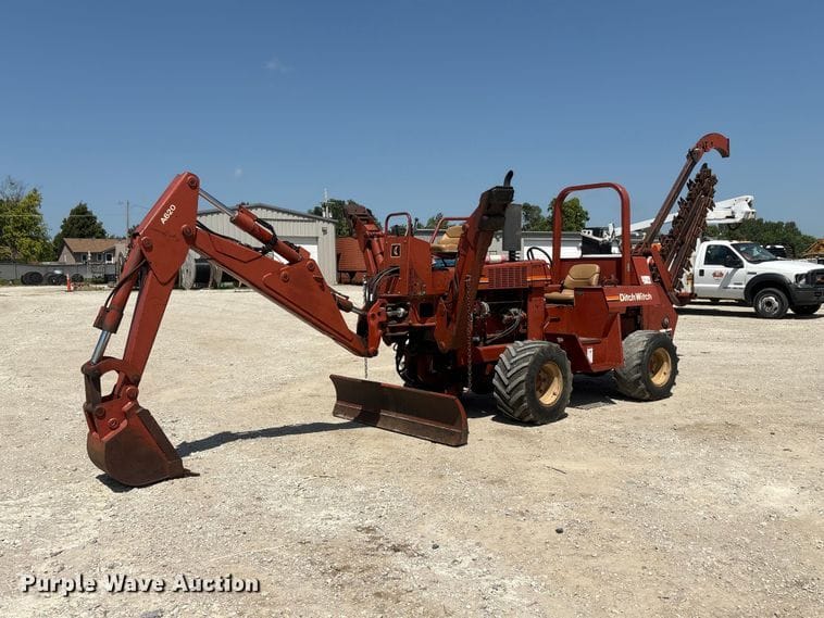 2000 Ditch Witch 7610 Equipment Image0