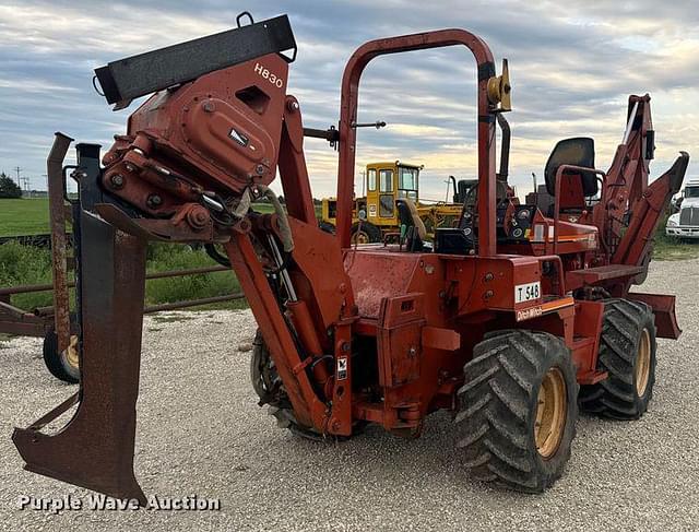 Image of Ditch Witch 8020T equipment image 4