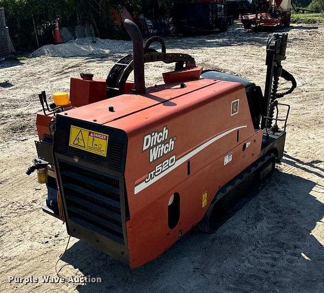 Image of Ditch Witch JT520 equipment image 4