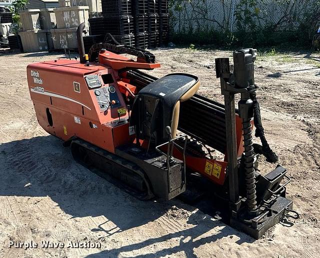 Image of Ditch Witch JT520 equipment image 2