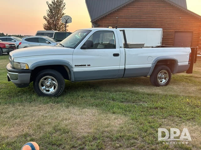 Image of Dodge Ram 1500 equipment image 1