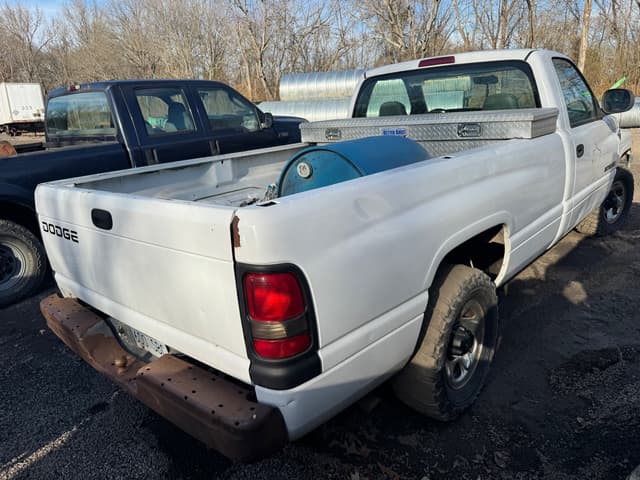 Image of Dodge Ram 4500 equipment image 4