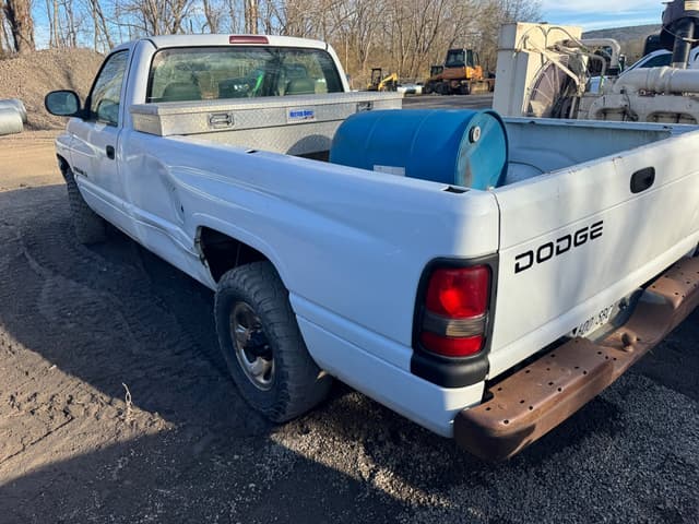 Image of Dodge Ram 4500 equipment image 3