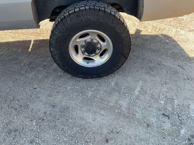 Image of Dodge Ram 2500 equipment image 3